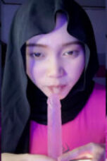 Nonton Film Xianryna Cantik Baju Pink Sepong Dildo Ludah Bigo Malay Terbaru